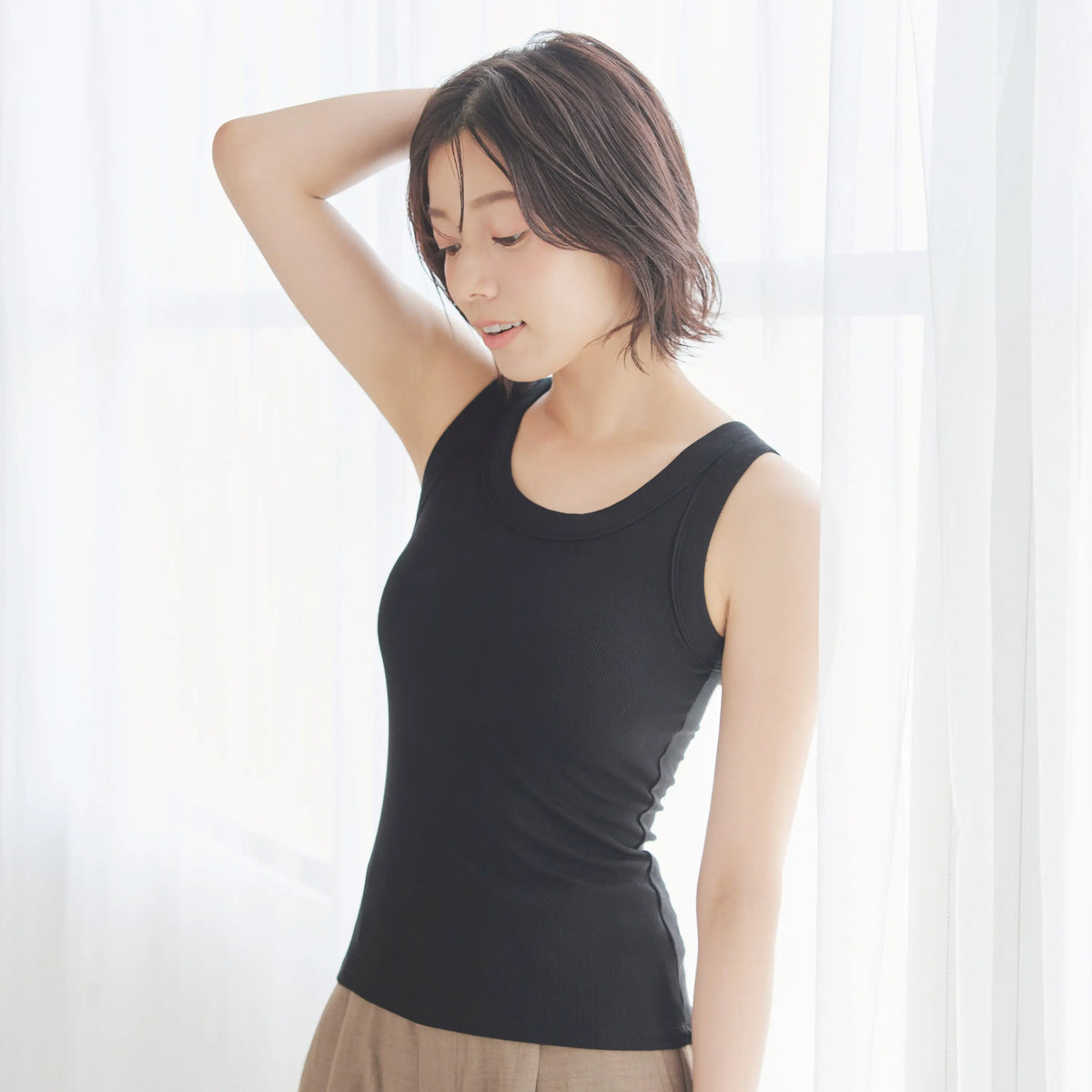 ズレないカップ付き オールインワンブラトップ